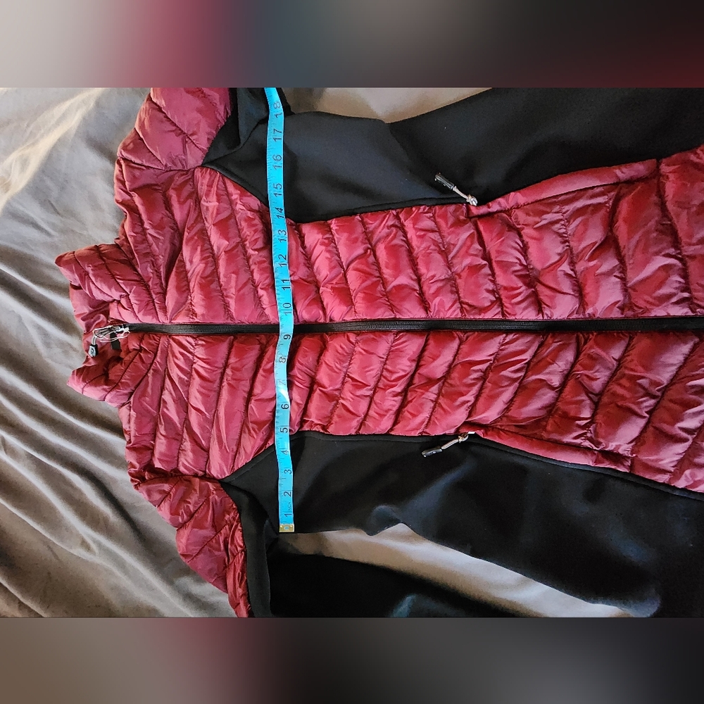 32-Degree Lightweight Puffer Jacket - image 2